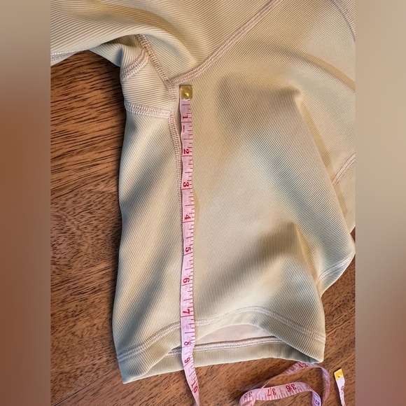 Lululemon Ribbed Contoured High-Rise Spandex Shorts 8" - Dew Green - Picture 10 of 11